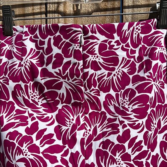 Talbots Women’s Purple Pink Scalloped Bubble Floral Mini Skirt for Casual Wear - Picture 9 of 10